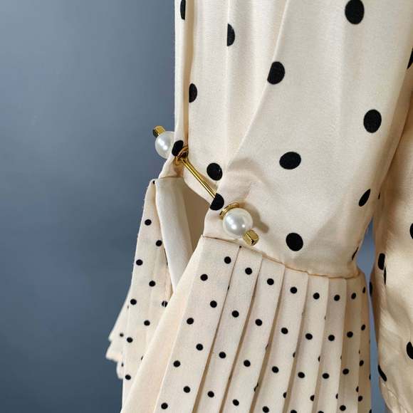 MOTHER OF PEARL Beige Black Viscose Polka Dot Pleated Blouse - Picture 5 of 10